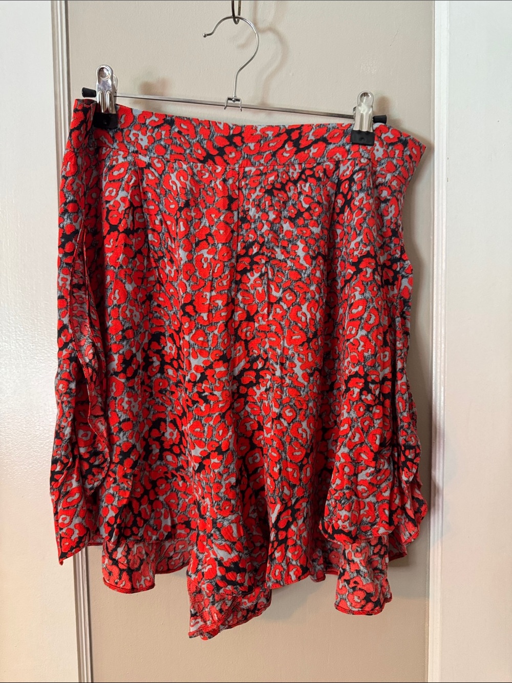 Maje High Waisted Ruffle Bottom Animal Print Shorts Europe Sz 40 US Medium